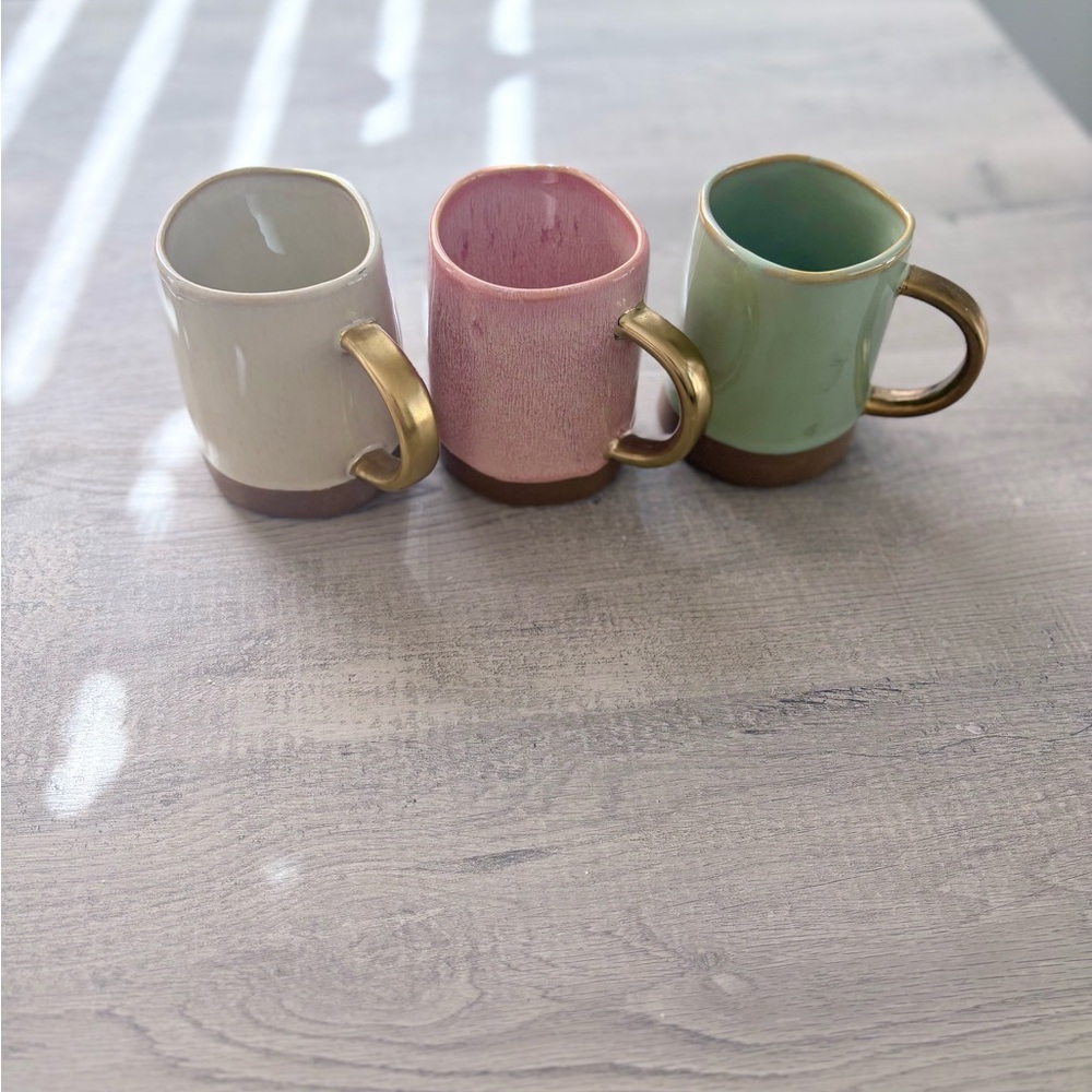 Gold-Handled Coffee Mug Trio ✨💫